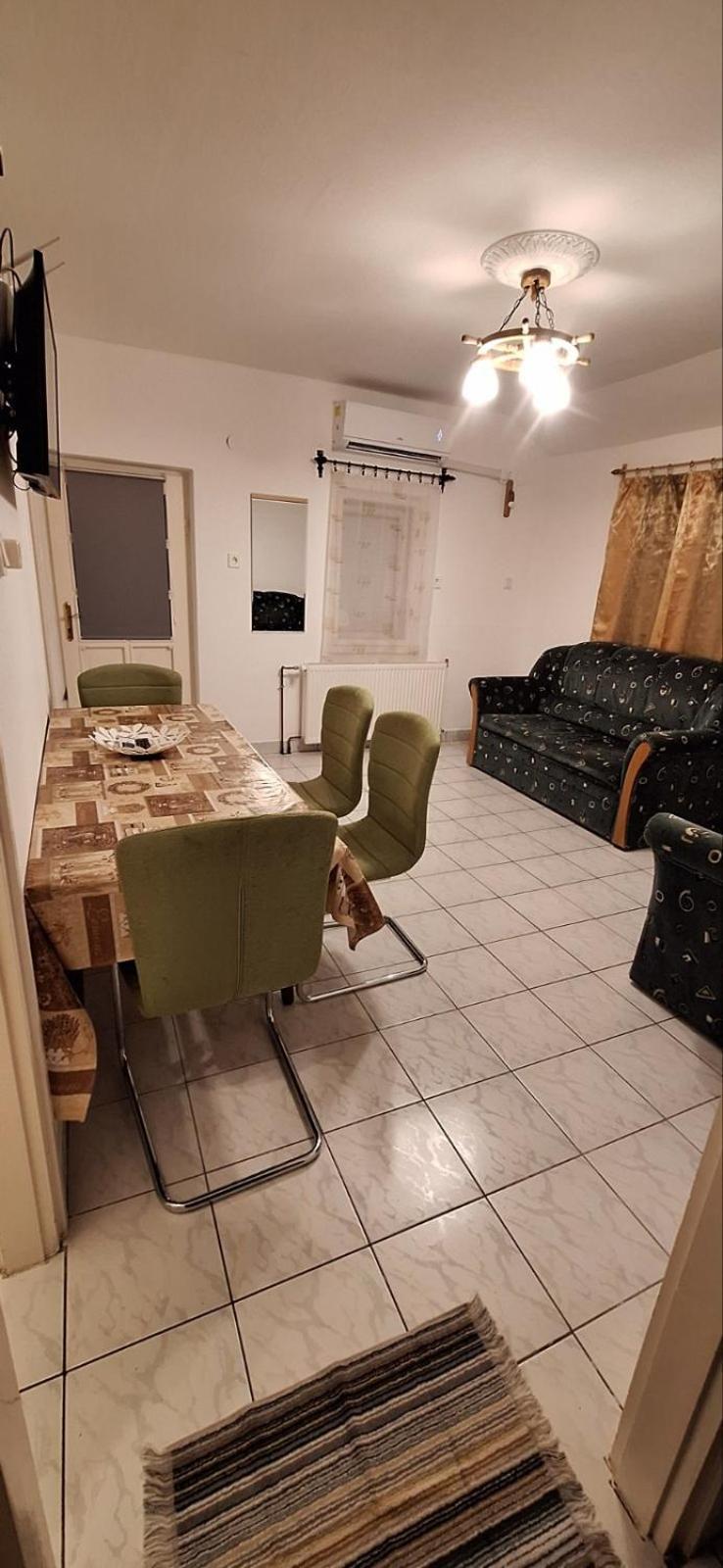 Benitta Vendeghaz Apartment Hajduszoboszlo Ngoại thất bức ảnh