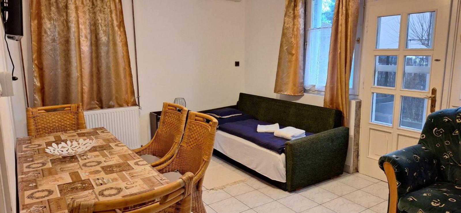 Benitta Vendeghaz Apartment Hajduszoboszlo Ngoại thất bức ảnh